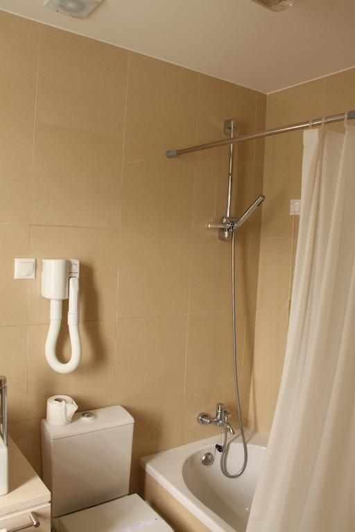 Hotel Zenite Ангра-ду-Эроижму Номер фото
