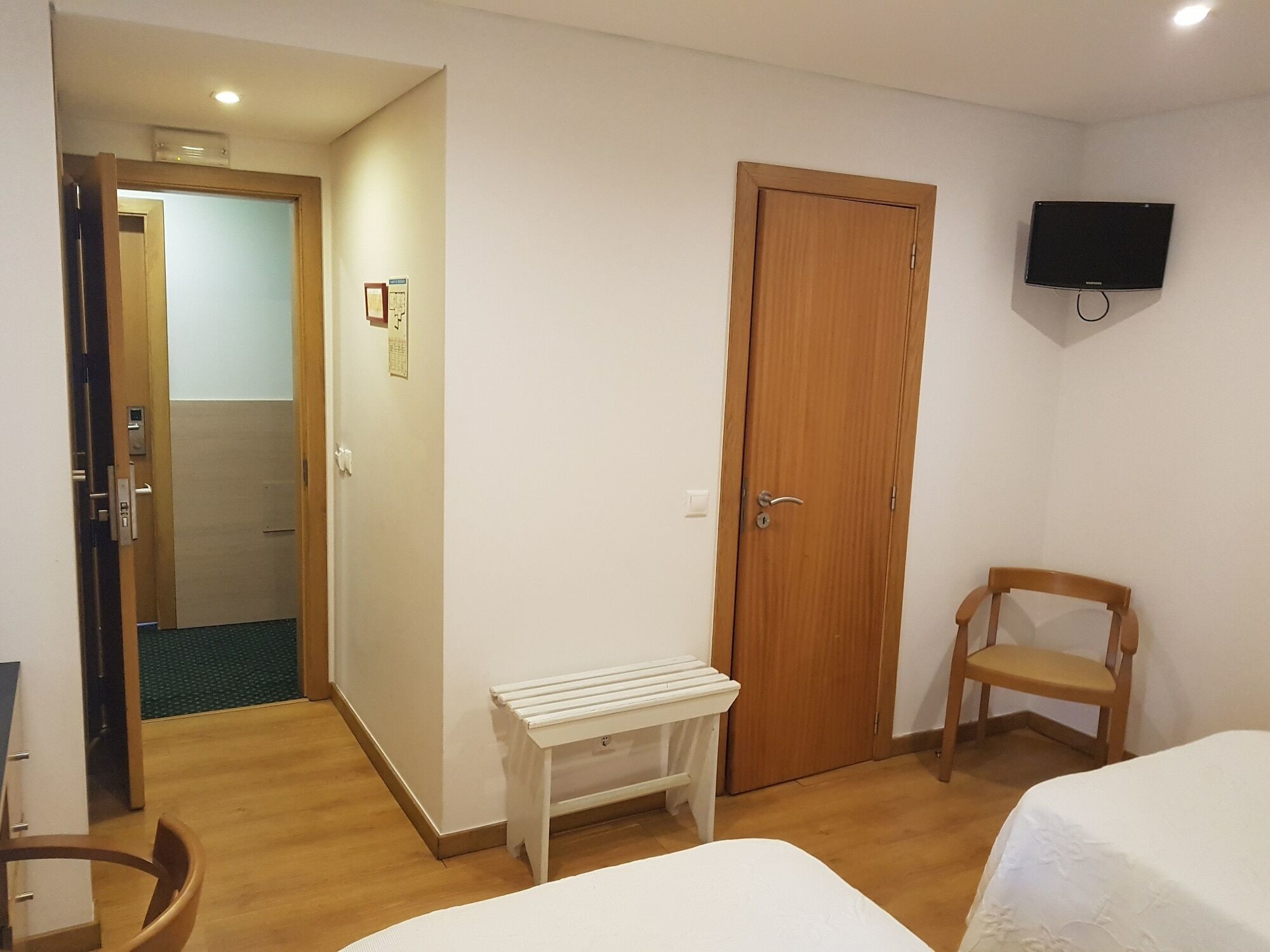 Hotel Zenite Ангра-ду-Эроижму Экстерьер фото